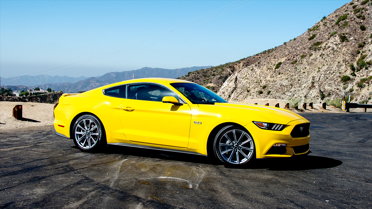 2015 Mustang's asphalt-peeling power goes modern - 2015 Mustang's ...