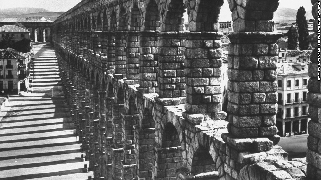 urban projects roman aqueduct