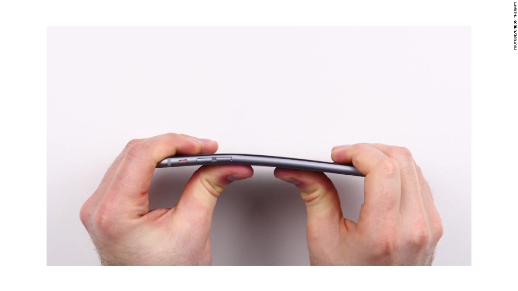 iPhone 6 Plus users complain it bends