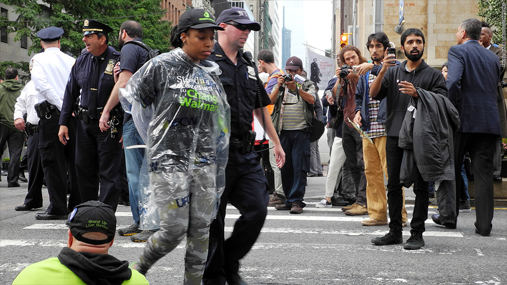 wal mart protest arrest 