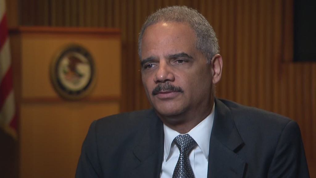 Holder: Lack of Wall Street convictions 'frustrating'