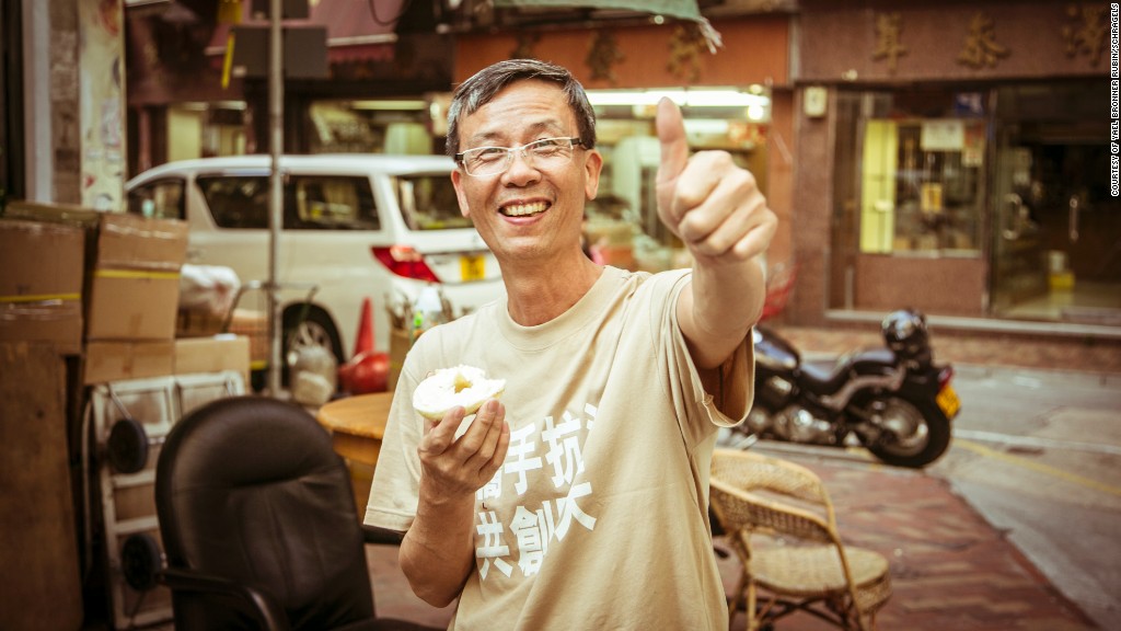 bagels hk thumbs up