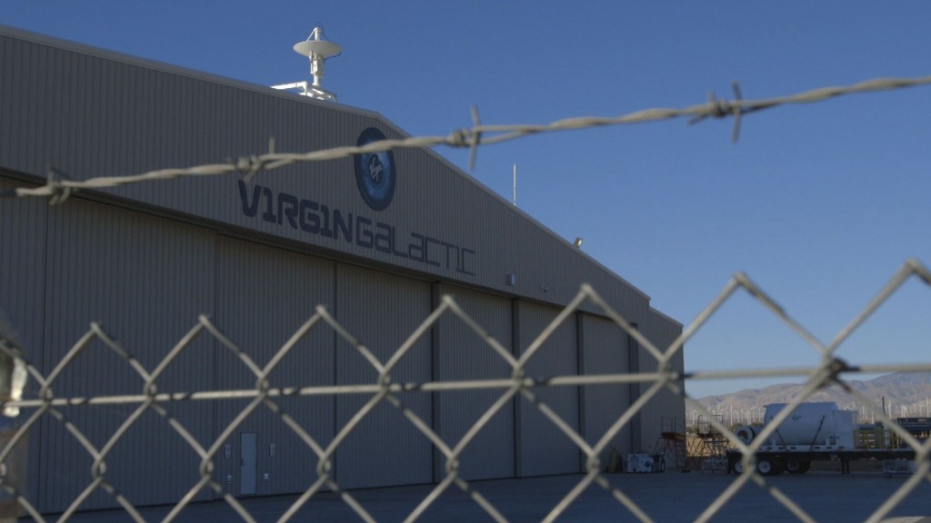 Virgin Galactic sways passengers back