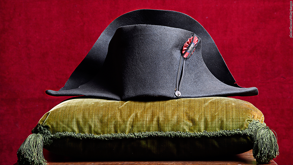 Napoleon&amp;#39;s iconic hat on auction in France