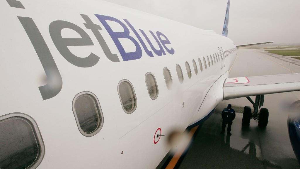 JetBlue cuts leg room