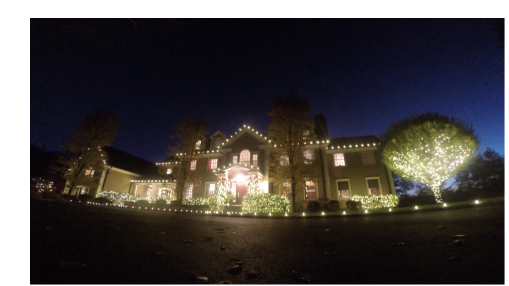 These professional Christmas light displays can cost thousands