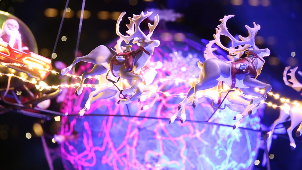 Watch how Macy's makes a holiday window