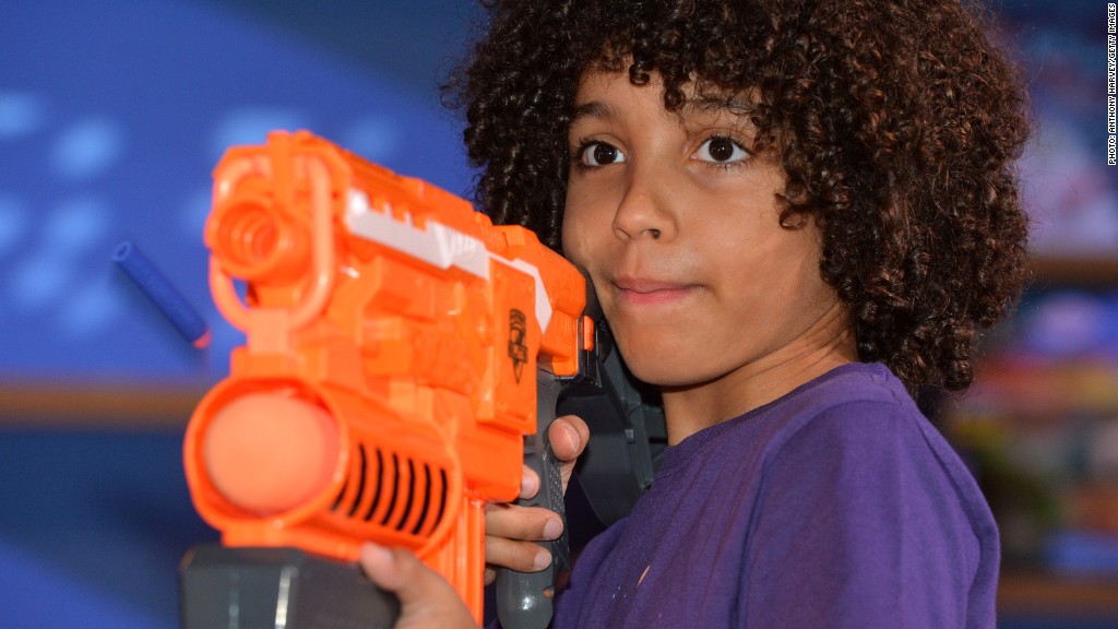 top trending toys 2014 nerf gun