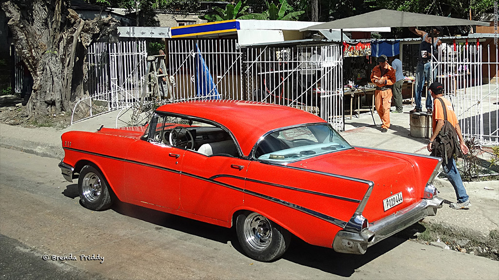 cuban cars red 