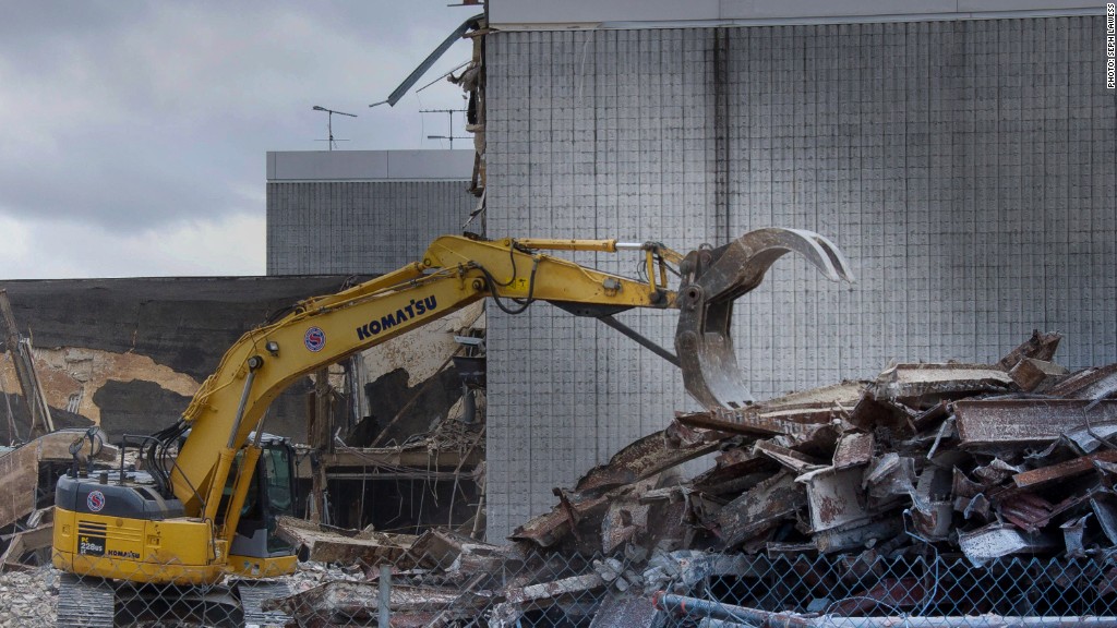 mall demolition