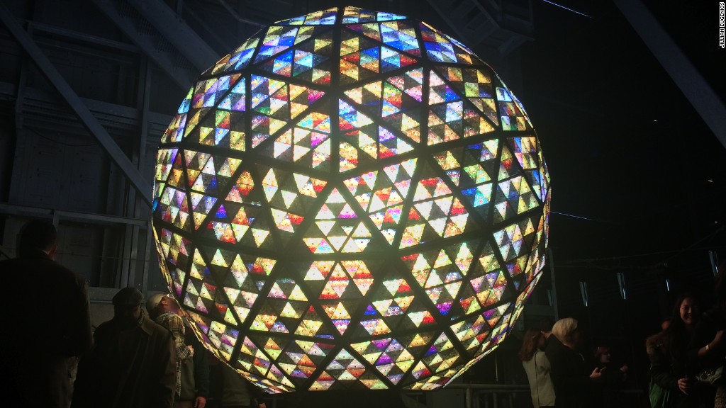 Crazy facts about the New Year's Eve ball