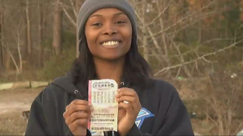 North Carolina mom, 26, wins Powerball