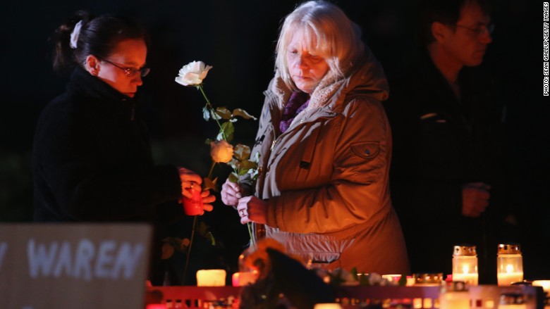 germanwings plane crash mourner family