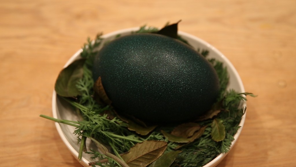 A Game of Thrones 'dragon egg' dinner