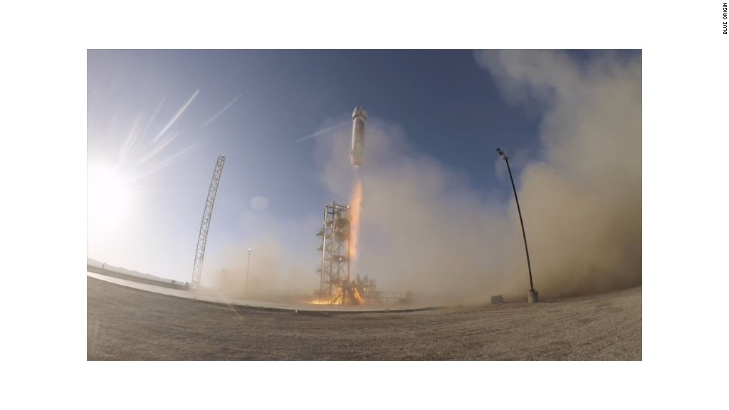 Amazon founder tests reusable rocket