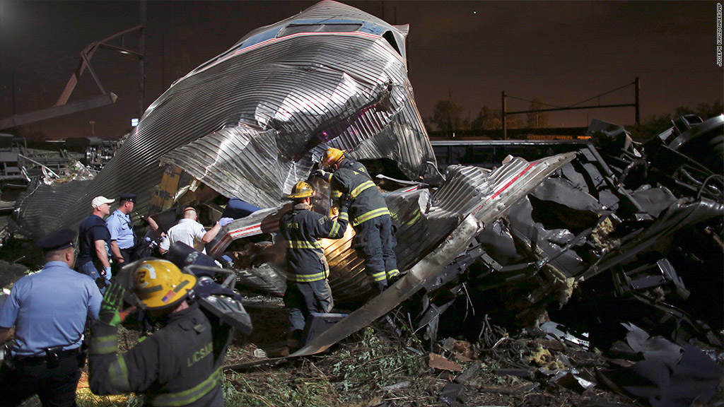 Amtrak derailment: Passengers describe 'chaos'