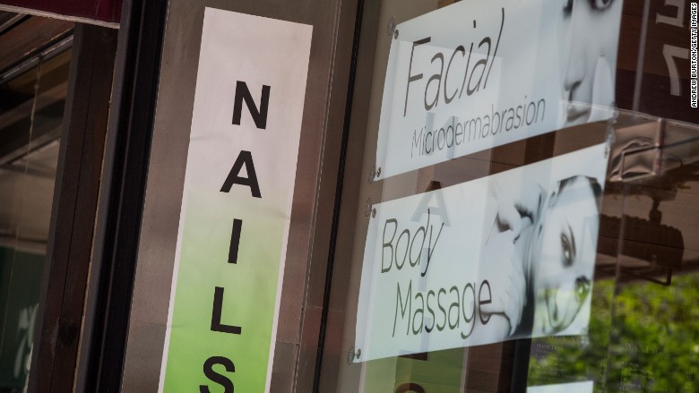 nyc nail salon