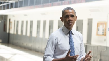 Obama to offer Pell grants to prisoners