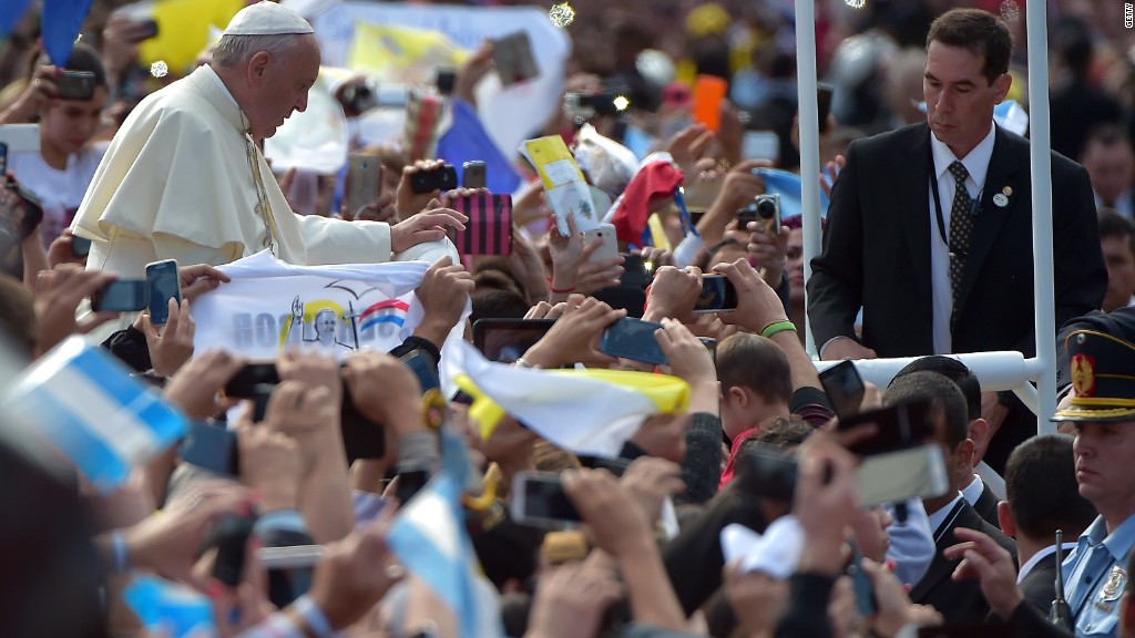 The role of Pope Francis in 2016 politics