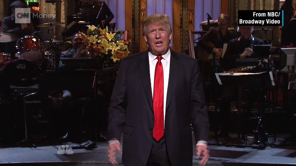 Three Trumps open SNL