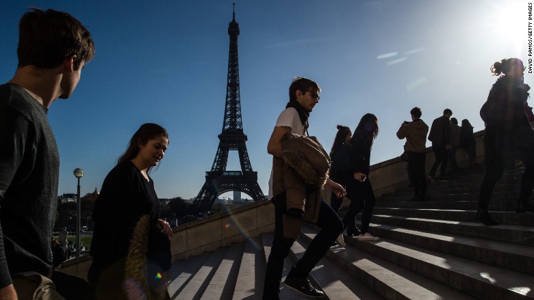 paris attack tourism eiffel tower