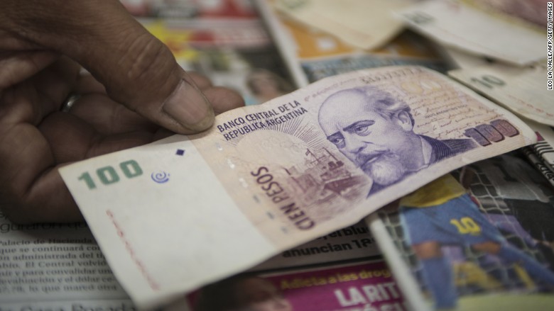 Argentina jacks up key interest rate 15 percentage points in effort to stem currency plunge