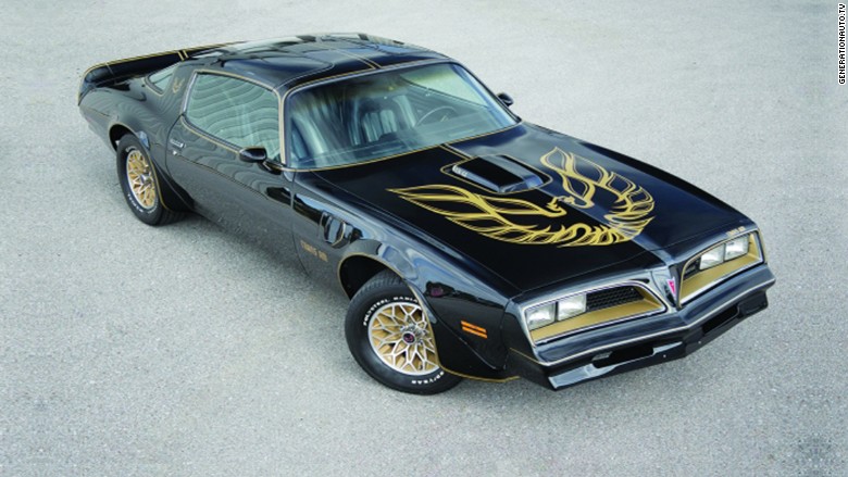 how many cars did thwy use in smokey and the bandit movies