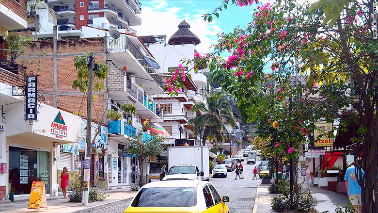 gallery retire abroad puerto vallarta