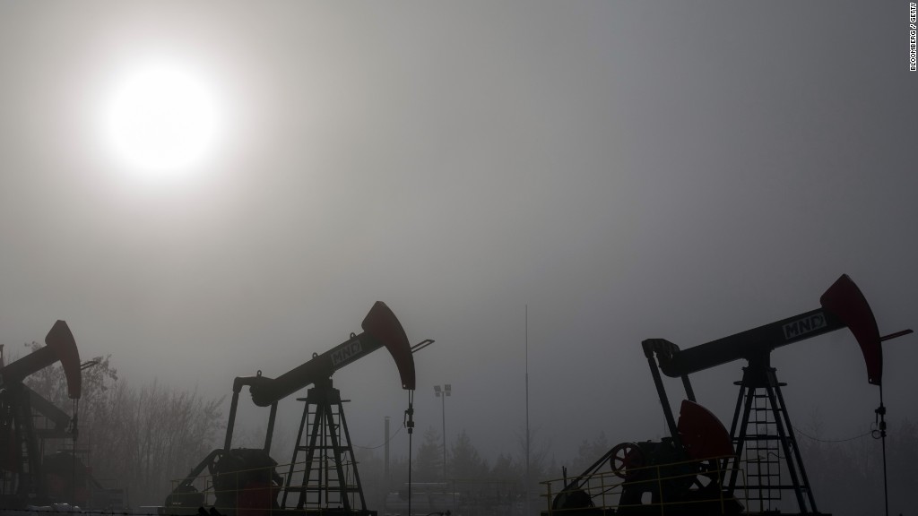 World is 'drowning' in oil, says IEA