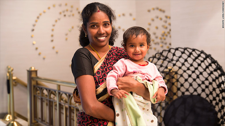 india first female taxi baby 2