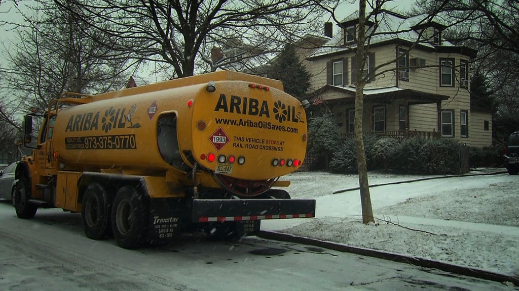 Homeowners fill up on heating oil while prices are low