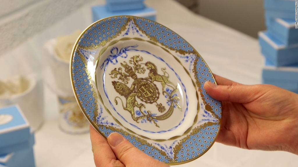 Fit for a queen: Hand-made and gold-plated china