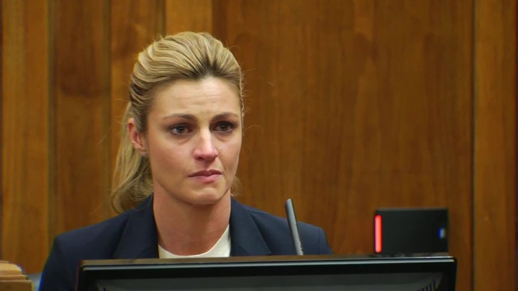 Erin Andrews tearfully testifies in $75 million stalker trial