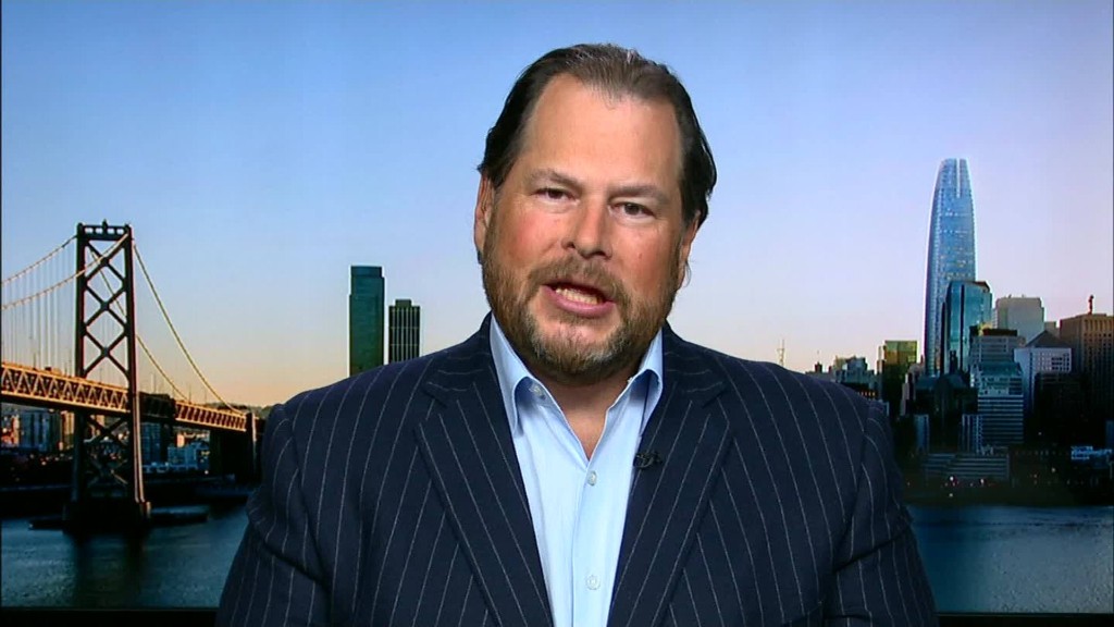 Salesforce CEO: 'I like Hillary Clinton'