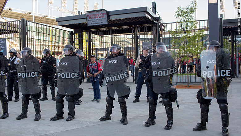 cleveland riot police