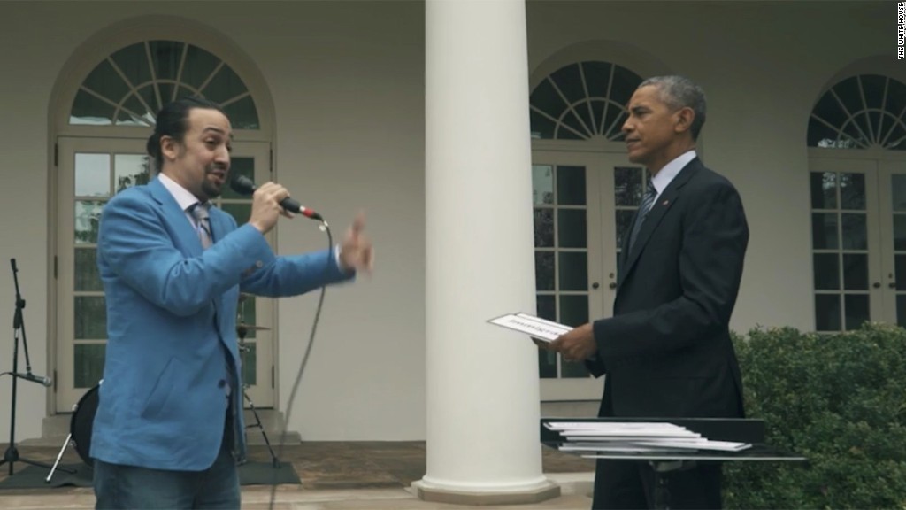 'Hamilton' creator freestyles with Obama