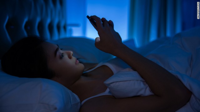 Apple's Night Shift Mode: How Smartphones Disrupt Sleep