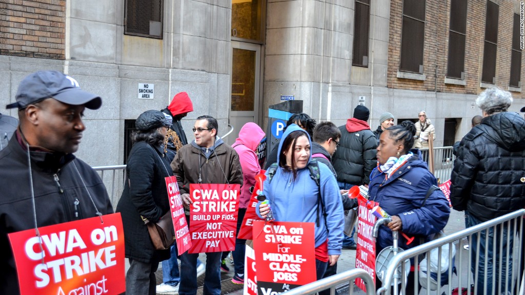 Thousands of Verizon workers walk off the job