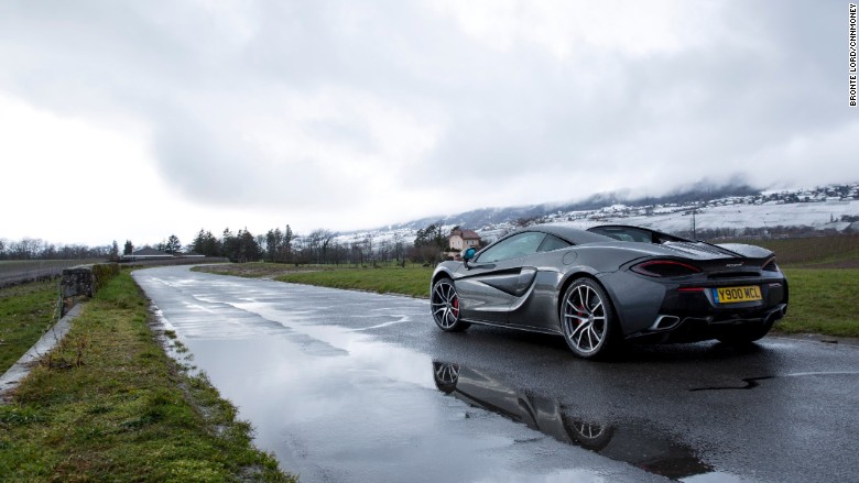 mclaren 570s senic back