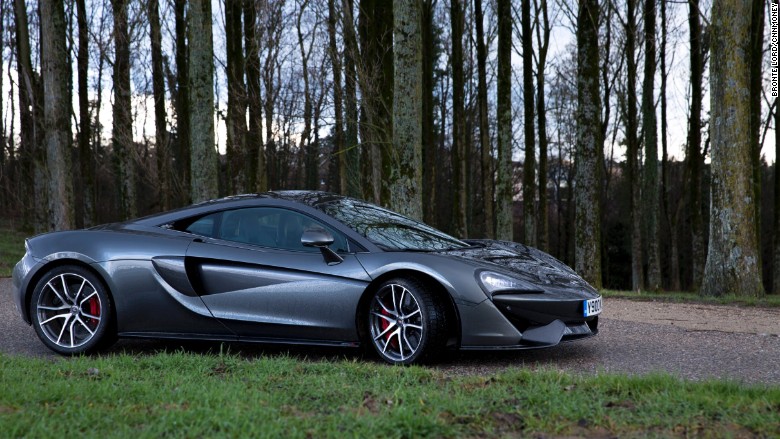 mclaren 570s 3/4 trees