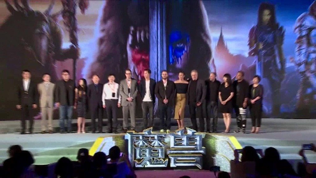 'Warcraft' fans celebrate film's premiere in China