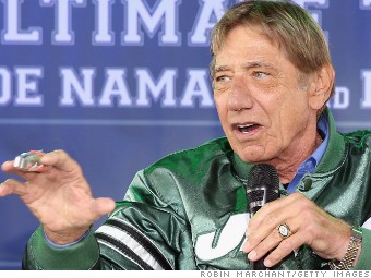 Football legend Joe Namath wears pink wig for charity