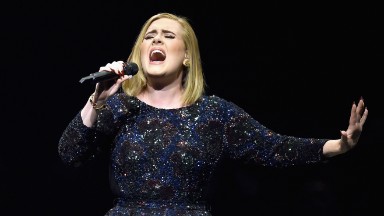 Adele won't do Super Bowl: 'I know I'm not BeyoncÃ©, I can't dance'