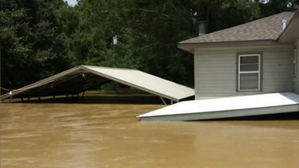 Floodwater destroys thousands of Louisianan homes 
