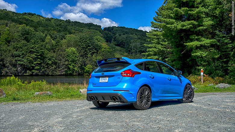 2016 ford focus rs