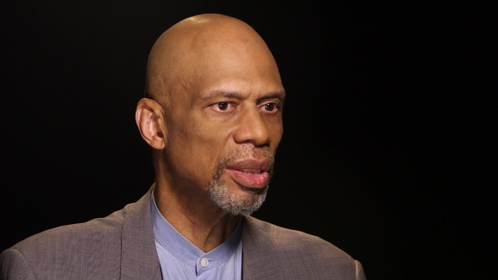 Kareem Abdul-Jabbar: Khan family controversy was 'helpful for America'