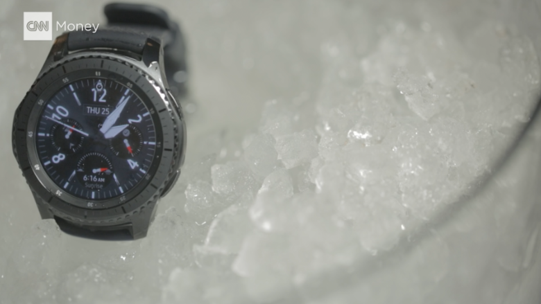 see samsung's latest smartwatch 