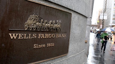 U.S. opens investigation into Wells Fargo fake accounts scandal