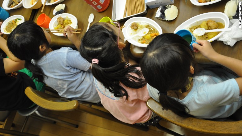 japan women wakuwaku childrens restaurant