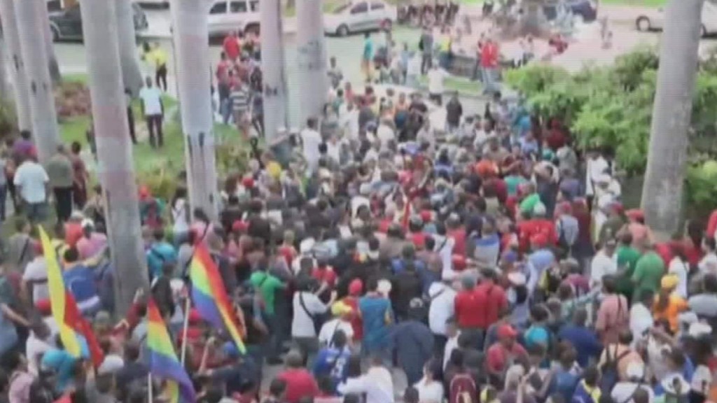 Protesters storm Venezuela's assembly